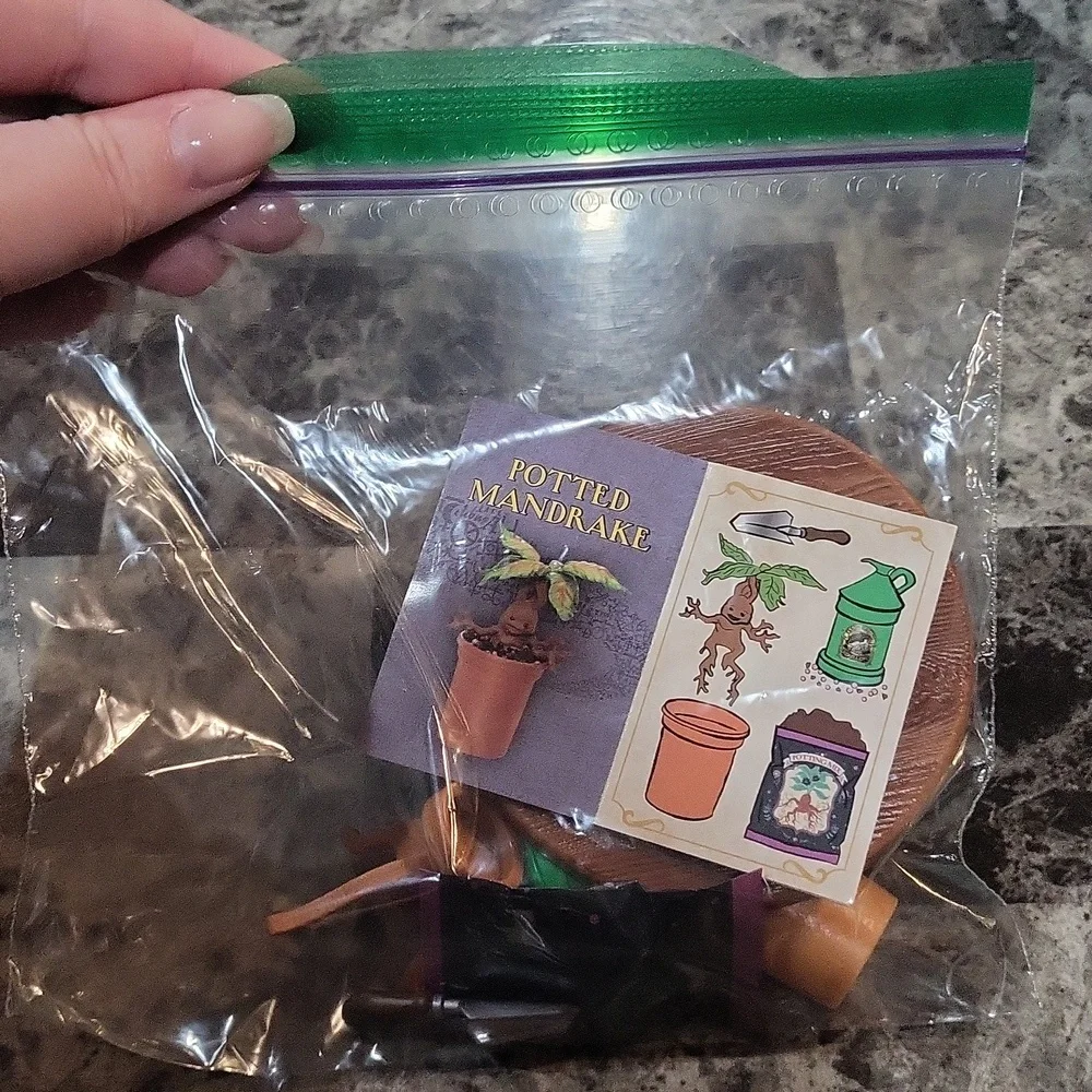 Miniverse Make It Mini Harry Potter Potted Mandrake
